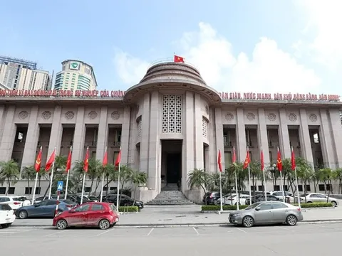 Tỷ giá USD tiếp tục tăng, lãi suất liên ngân hàng giảm mạnh, NHNN hút về 30.000 tỷ