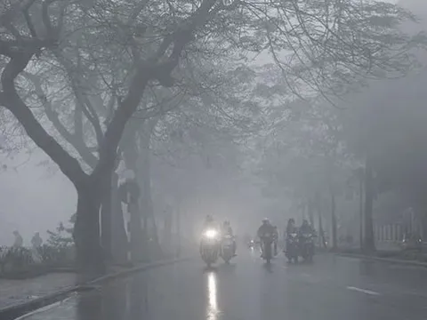 Miền Bắc sắp đón đợt không khí lạnh mới, sương mù bao phủ, nồm ẩm kéo dài