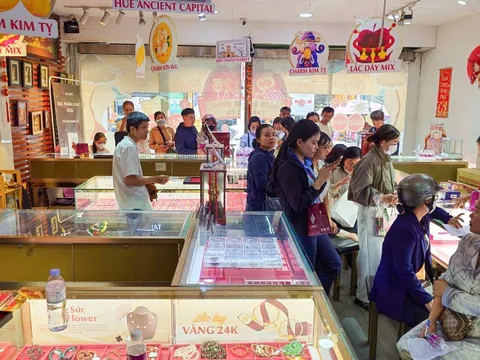 Sáng 28-2, giá vàng miếng SJC, vàng nhẫn tăng mạnh