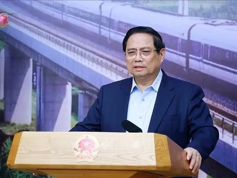 Thủ tướng yêu cầu triển khai các dự án đường sắt theo hướng '5 hóa'