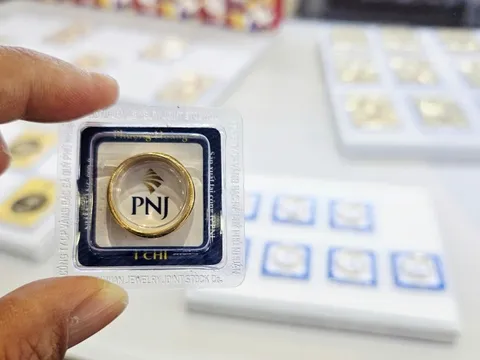 Sáng 6-3, ngược dòng thế giới, giá vàng miếng SJC, vàng nhẫn rớt hơn 2 triệu đồng