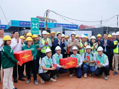 Thủ tướng Phạm Minh Chính và Bộ trưởng Lương Tam Quang kiểm tra tiến độ Siêu dự án sân bay Gia Bình 196.000 tỷ, liên danh Coteccons tăng tốc thi công