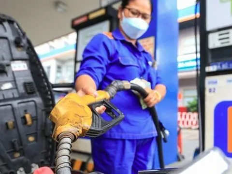 Doanh nghiệp xăng dầu có thể tự quyết giá bán lẻ