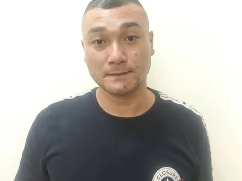 NÓNG: Bắt “trùm” cho vay nặng lãi tới 182%/năm ở Hà Nội, thu lợi bất chính hàng trăm triệu đồng