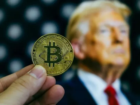 Giá bitcoin tăng mạnh sau phát ngôn của ông Trump