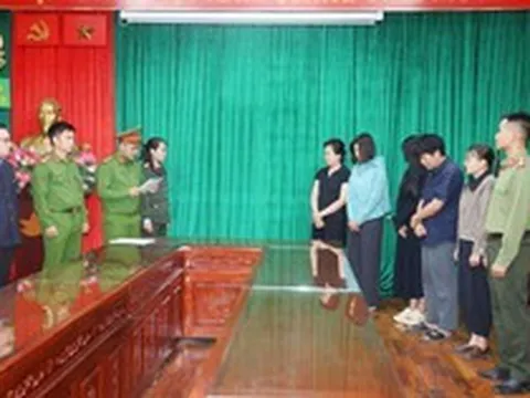 Ra lệnh bắt tạm giam giám đốc Nguyễn Thị Nhung cùng nhiều nhân viên môi giới bất động sản