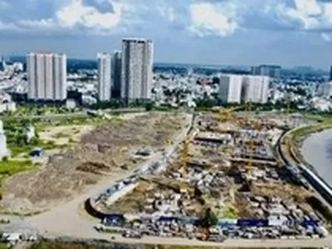 'Bẻ kèo', hủy hợp đồng cũ rồi bán giá cao hơn