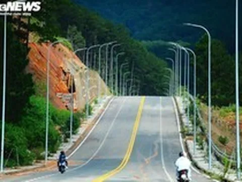 Cận cảnh đường vành đai 870 tỷ đồng, băng qua rừng thông xanh mát của Đà Lạt