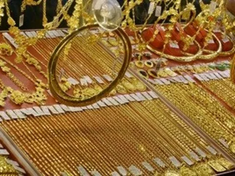 Giá vàng hôm nay, 20-3: Vàng thế giới giảm sốc 222 USD