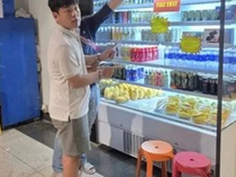 Vụ người đàn ông tử vong trong khách sạn ở TP.HCM: Bắt giữ nghi can, phát hiện hung khí trên nóc tủ đồ uống ở sân bay Tân Sơn Nhất