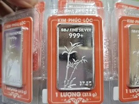 Giá bạc hôm nay 24-3: Tăng mạnh trở lại