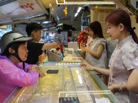 Bảo Tín Minh Châu, SJC, PNJ đồng loạt giảm mạnh giá vàng miếng và vàng nhẫn trơn