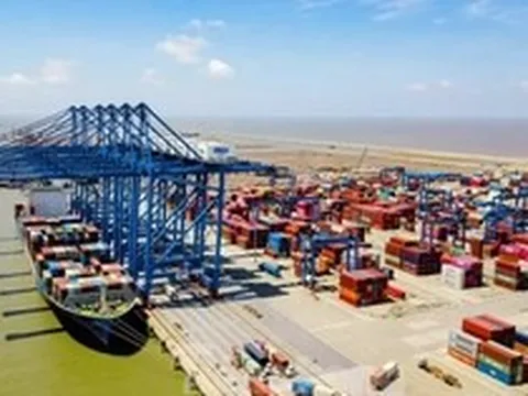 Xin 'giấy thông hành' cho tàu Việt Nam qua eo biển Hormuz