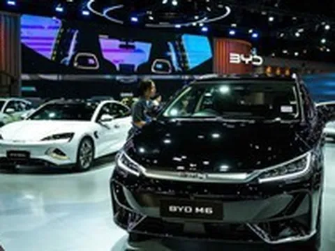 Giá dầu đắt đỏ khiến thế giới chao đảo, nhưng lại mở cánh cửa cho một hãng xe điện Trung Quốc xuất khẩu kỷ lục 1,5 triệu xe