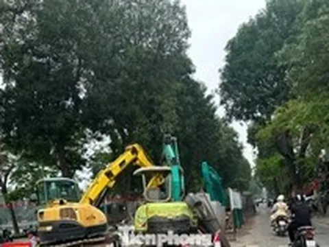 Hà Nội phân luồng giao thông tại các tuyến phố có rào chắn dự án chống ngập