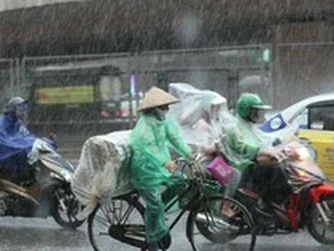 Chiều tối nay miền Bắc có thể mưa đá, dông lốc: Những khu vực nào chịu ảnh hưởng?