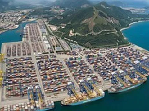 Chưa đầy một tuần sau ngày khởi động, đoàn công tác Mỹ bày tỏ quan tâm đến 'siêu cảng' hơn 2 tỷ USD, quy mô gần 173ha của Việt Nam