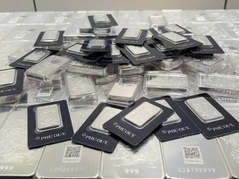 Giá bạc hôm nay 3-4: Đi lên cùng giá vàng