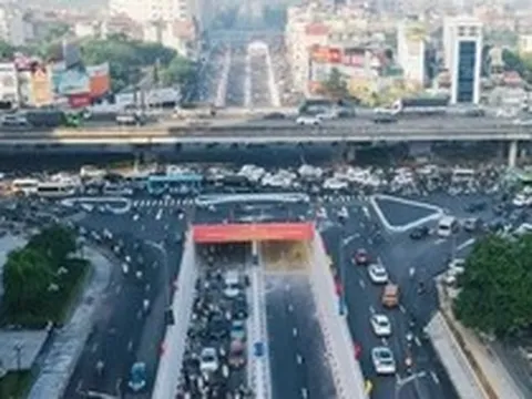 Hà Nội yêu cầu sớm xử lý các vết nứt tại hầm chui nút Lê Văn Lương