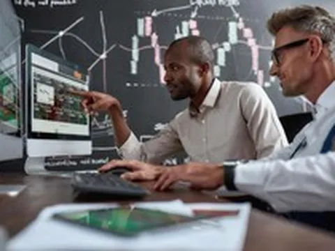 Phiên 7/4: Khối ngoại tiếp đà bán ròng 800 tỷ đồng, "xả" mạnh 3 cổ phiếu ngân hàng