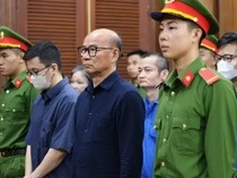 Vụ án tại VRG: “Bóng hồng” hưởng 80% khi thâu tóm đất vàng khai gì tại toà?