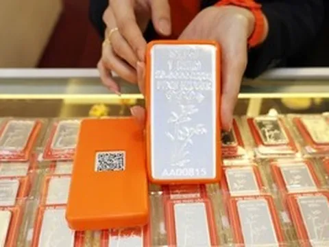 Giá bạc hôm nay 9-4: Bạc SBJ, Ancarat, Phú Quý rớt 3 triệu đồng mỗi kg