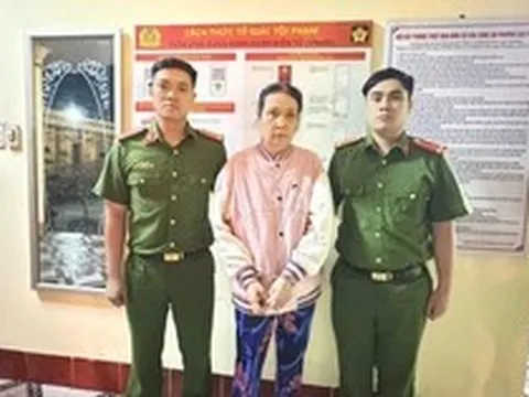 Công an triệu tập nữ giúp việc Nguyễn Thị Sâm đến làm việc