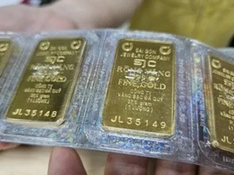 Cuối ngày 10-4, giá vàng trong nước thu hẹp cách biệt với giá vàng thế giới