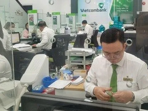 Ngân hàng đồng loạt hạ lãi suất