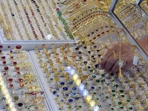 Giá vàng hôm nay, 16-4: Đảo chiều sụt giảm sau chuỗi tăng nóng