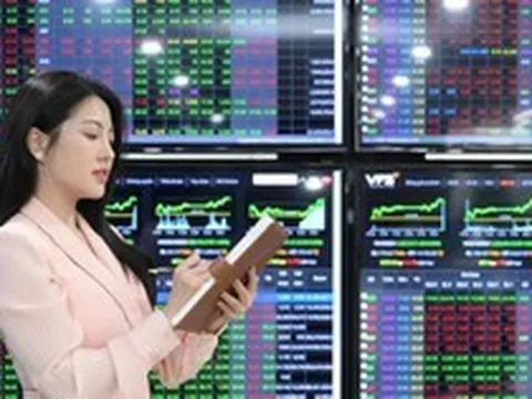 Công ty chứng khoán dồn dập tăng vốn đón 'sóng' nâng hạng