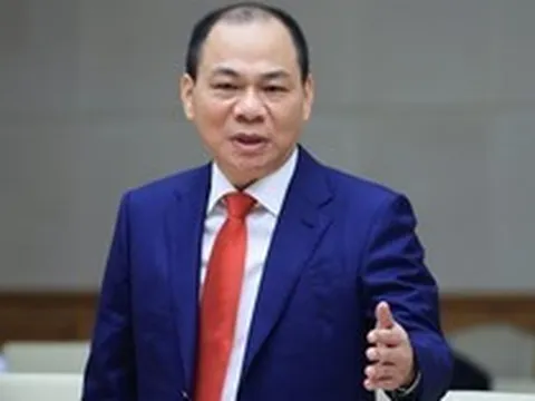 Tỷ phú Phạm Nhật Vượng vừa ký một văn bản quan trọng ngay trước "giờ G" của Vingroup