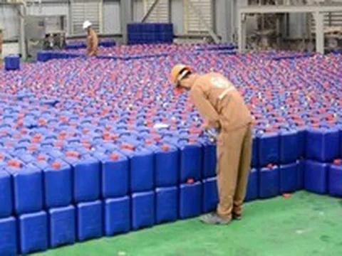 Vì sao lợi nhuận công ty nhà Hóa chất Đức Giang "bốc hơi" một nửa so với cùng kỳ?