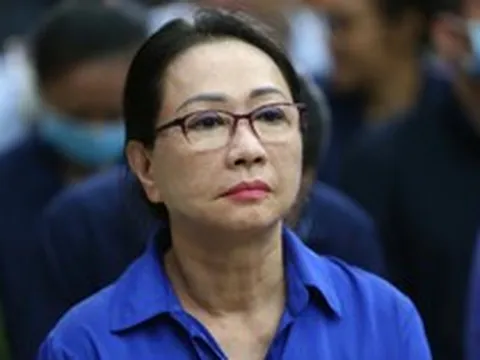 Rao bán loạt siêu xe của bà Trương Mỹ Lan, Maybach trắng biển 51F-199.99 giá khởi điểm hơn 7 tỷ đồng