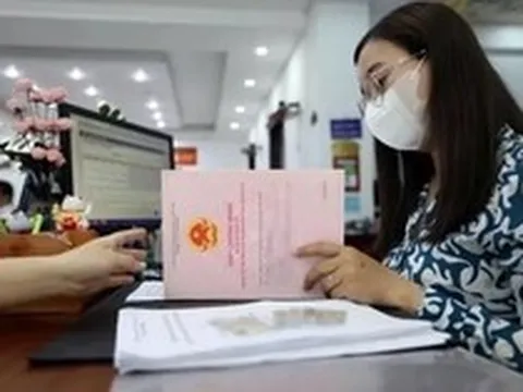 Công chứng giao dịch bất động sản không phụ thuộc địa giới sẽ 'thực hiện theo lộ trình'