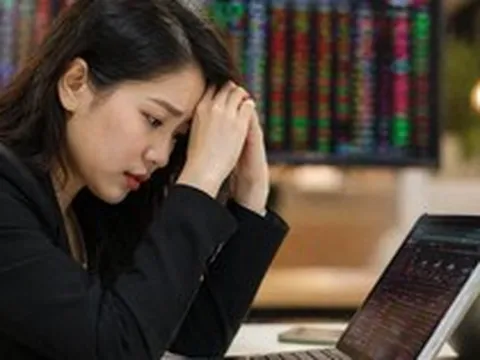 Chứng khoán 24-4: Điều gì xảy ra với cổ phiếu PC1?