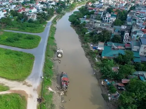 Dự án khu đô thị ven sông Hạc "mắc cạn" sau 16 năm: dân đi không được, ở không xong