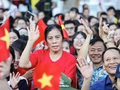 Tin vui cho hơn 8 triệu người Việt Nam: Tỷ phú Phạm Nhật Vượng chia sẻ về ưu tiên đặc biệt