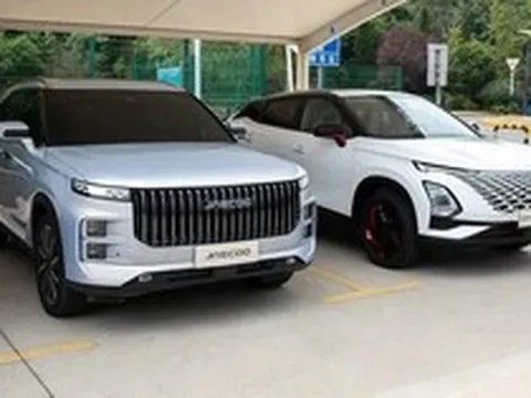 Hãng xe xây nhà máy ở Việt Nam sắp ra mắt công nghệ đỗ xe 'đỉnh chóp': Gọi xe bằng điện thoại, tìm chỗ trống, đỗ xe ở góc cụt không cần người lái