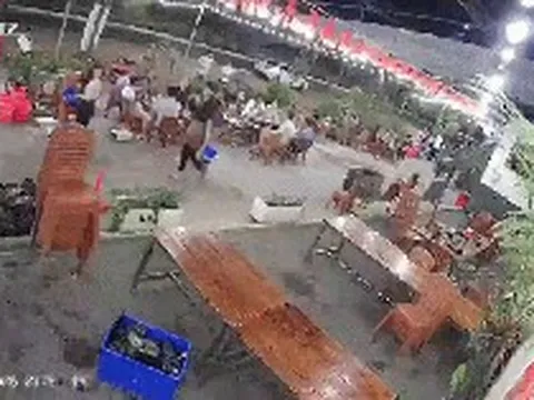 Bức xúc clip người đàn ông đá vào mặt nữ quản lý quán nhậu: Hé lộ nguồn cơn, nạn nhân lên tiếng