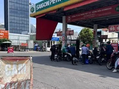 Bán lẻ xăng dầu muốn cộng đủ chi phí vào giá bán