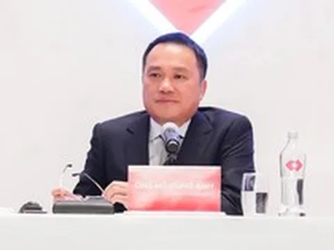 Tỷ phú Hồ Hùng Anh, bầu Hiển và CEO loạt ngân hàng lớn nói gì về cho vay bất động sản?