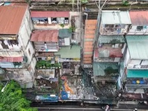 Cận cảnh khu tập thể dày đặc 'chuồng cọp' ở Hà Nội đang chờ cải tạo