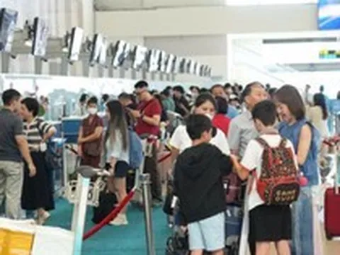 Vì sao dịp nghỉ lễ 30/4-1/5 ghi nhận lượng khách kỷ lục nhưng khách bay nội địa lại giảm?