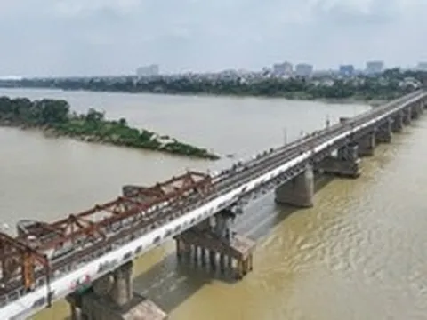 Diện mạo mới của cầu Long Biên sau hơn một tháng cấm xe sửa chữa