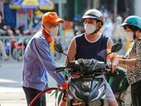 Dầu diesel giảm gần 700 đồng/lít
