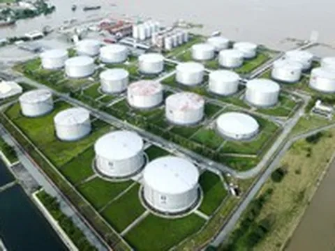 Chuyên gia dự báo gây sốc: Ngay cả khi Trung Đông hòa bình, chưa ai có thể thở phào - thế giới đang 'đốt' sạch các kho dự trữ rồi còn đâu