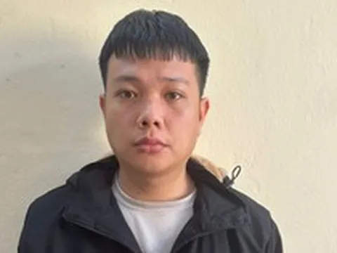 Thi hành lệnh tạm giam quản lý Trần Trọng Đức SN 2001