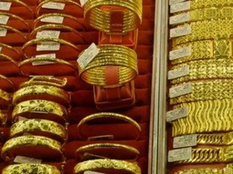 Giá vàng miếng SJC giảm liên tiếp, thấp nhất 4 tháng