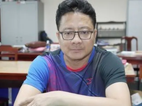 Bắt quả tang cán bộ thuế nhận 100 triệu đồng từ giám đốc công ty